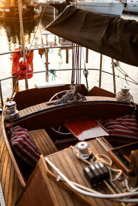 The Captains Locker - 30Ft Yacht San Miguel de Abona Exterior photo
